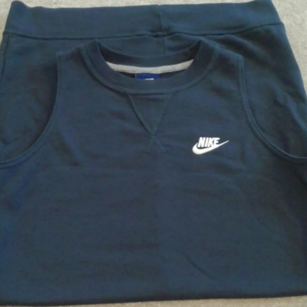 Nike Dark Gray Sleeveless Athletic Dress with Pockets M - Picture 2 of 5